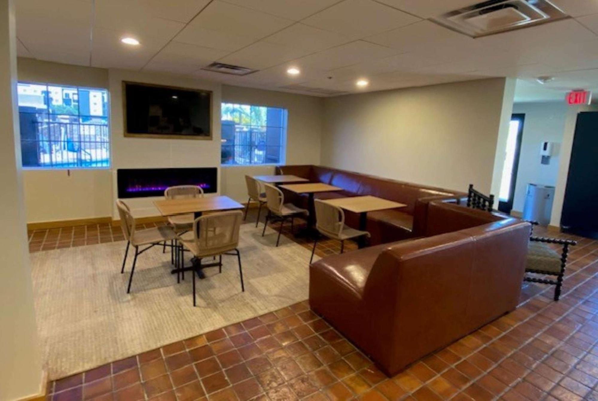 La Quinta Inn & Suites By Wyndham Tempe University, Phoenix Zewnętrze zdjęcie